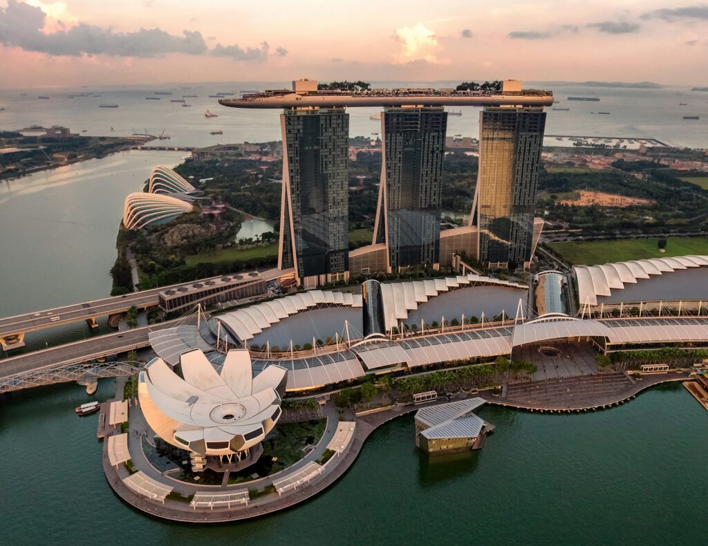A beautiful view of a famous tourist spot in Singapore