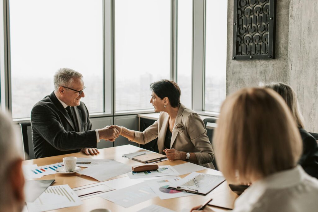 Business industries that benefit from GEO services